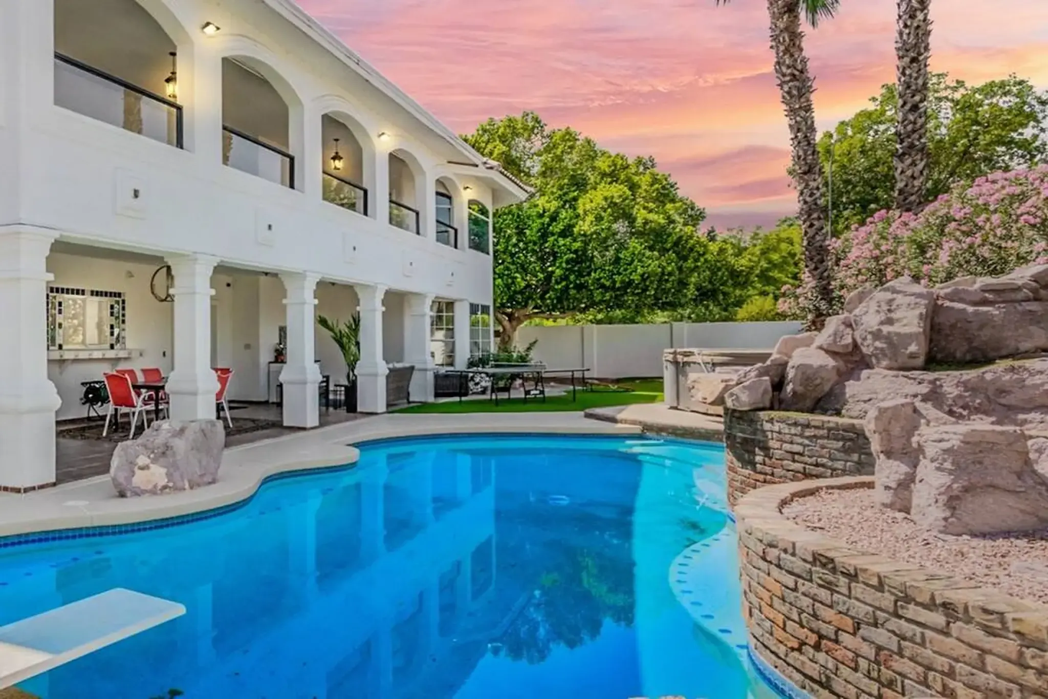 Why This Luxury Vacation Rental In Mesa, AZ, Can Be Your Best Vacation Option Today